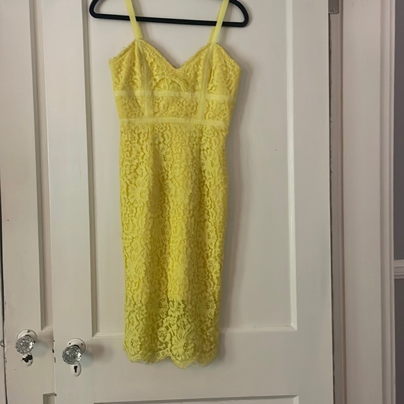 Lulus Dresses & Skirts - Size small LuLu’s lace dress